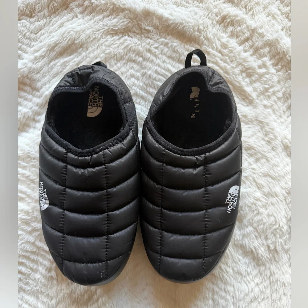 Women’s The North Face Thermoball Traction Mules Size 8 - Picture 6 of 6